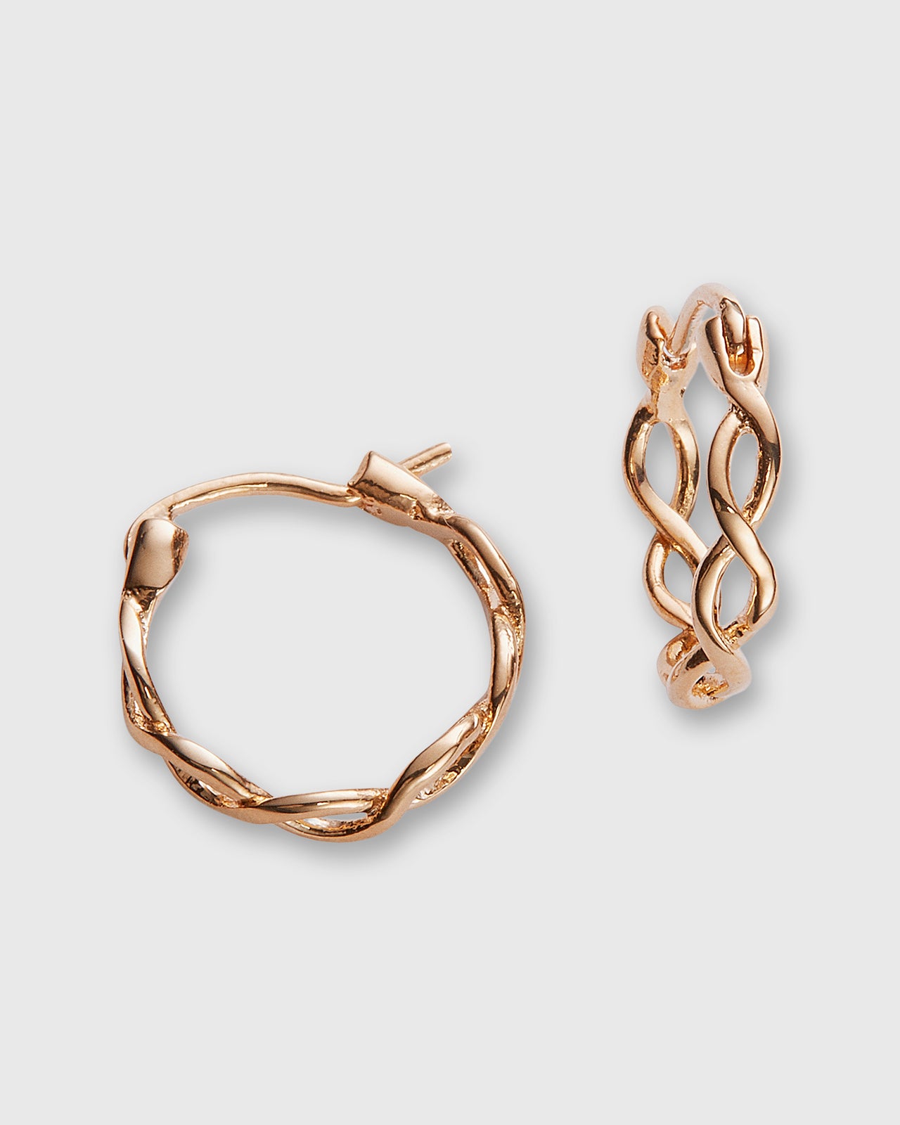 Small Braided Hoop Earrings in Gold-Plated Brass
