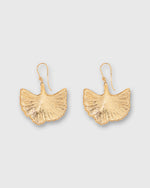 Load image into Gallery viewer, Biloba Earrings in Gold
